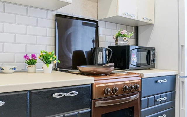 Апартаменты Stepanenkov на Большевистской 32 на 13 этаже