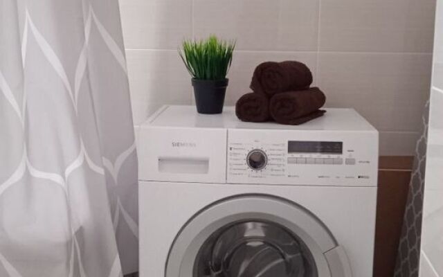 Квартира на улице 9 Января 68/1к2