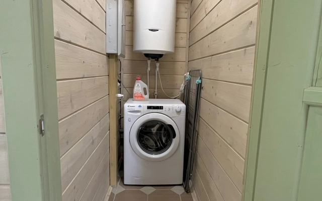 Лесной домик на берегу Озера Волго на Селигере - коттеджи Сосновый бор