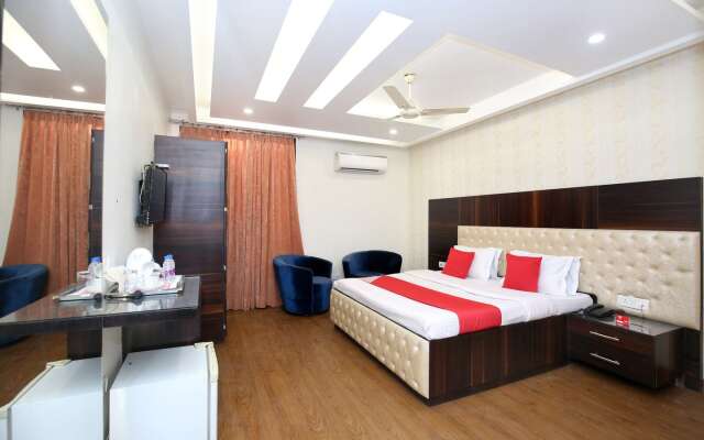 Hotel Punnu International