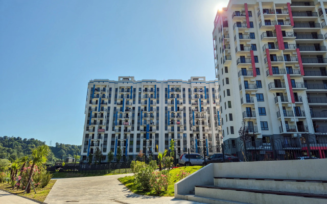 Prostornaya Studiya S Balkonom Flat