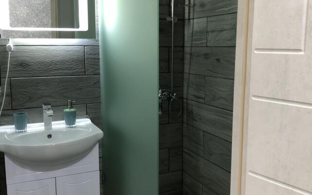 Апартаменты 2-комнатная Квартира с Новым Ремонтом