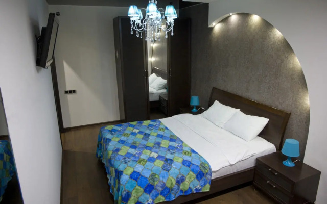 Lux Parizhskoj Komunyi 40 Apartments 1