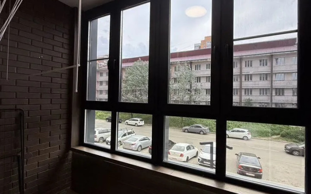 V Zhk Biznec-Klassa C Zakpytoj Terpitoriej Flat