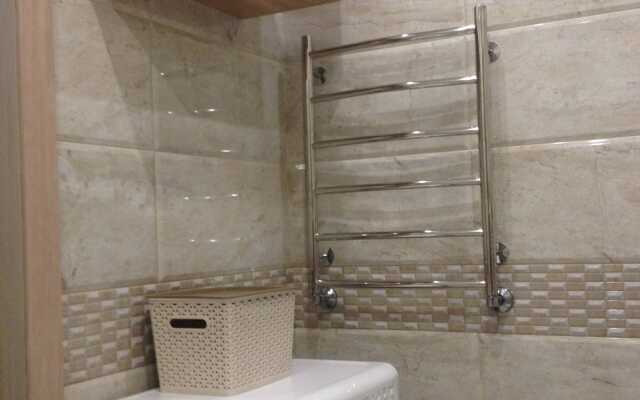 Novye Dvukhkomnatnye  V Tsentralnom Rayone Apartments