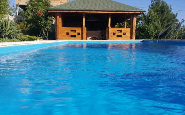 Kaplya Yantarya Guest House