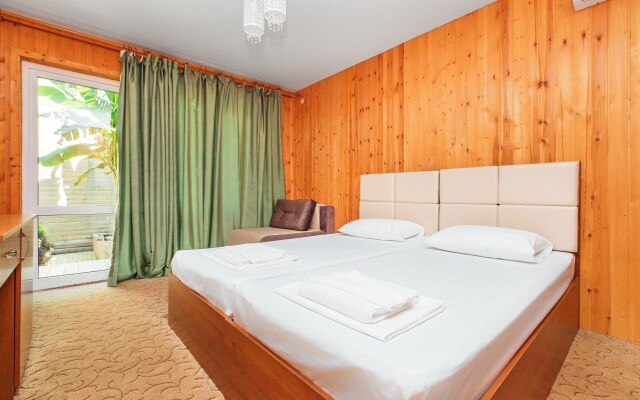 "Eko-Papa" Hotel