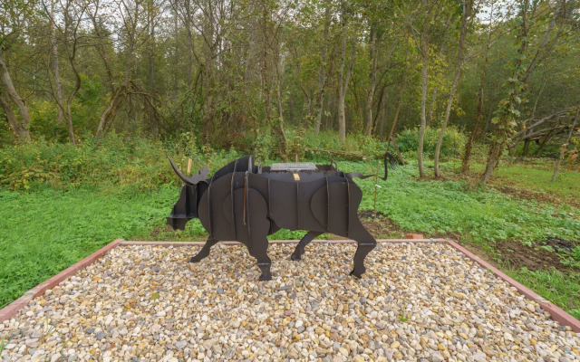 Частный дом Семейный афрейм с баней и бассейном у реки