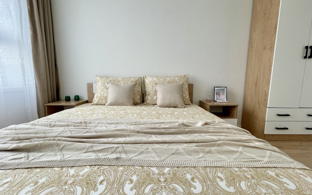 Квартира 2-шка от Nevotele на Лучистая 8