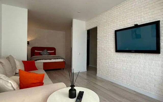 V ZHK Akvamarin Ryadom s Akvaparkom Flat