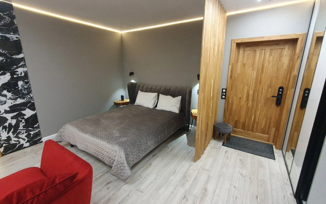 RED STUDIO Flat