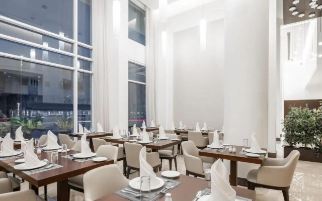 Landmark Suites Hotel