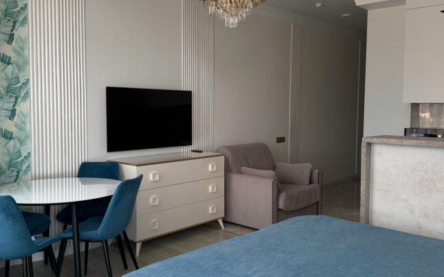 Trehmestniye na Vtoroy Beregovoy linii Apartments
