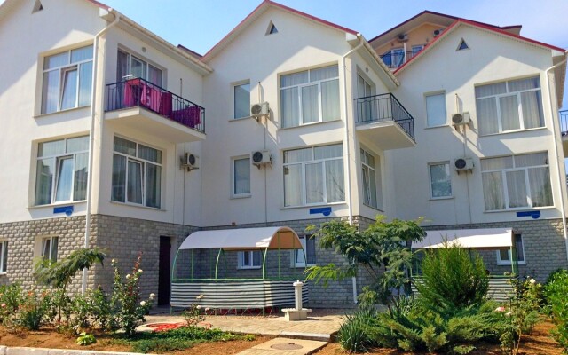 Отель Амалия