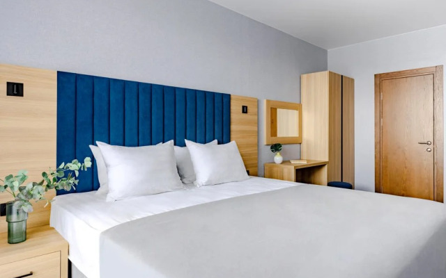 Отель Солнце и море