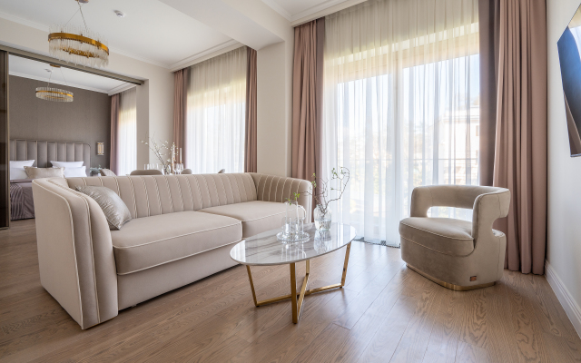 Grand Royal Residences Apartment Complex