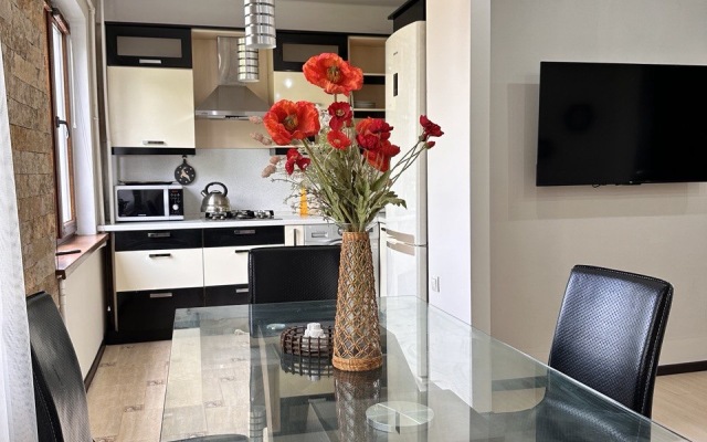 Квартира Уютная с Видом на Гору Тарки-Тау