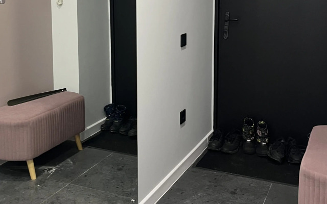 Flat S Petropavlovskimi Prudami