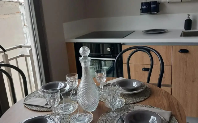 Vidovaya s Terrasoy v Tsentre Flat