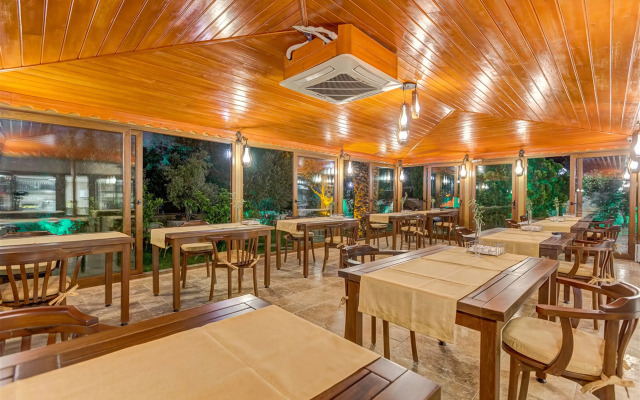 Cunda Özerbey Konaği - +13 Adults Only