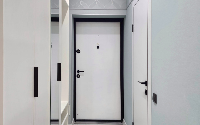 Studiya s Basseynom na Territorii Zhk Flat