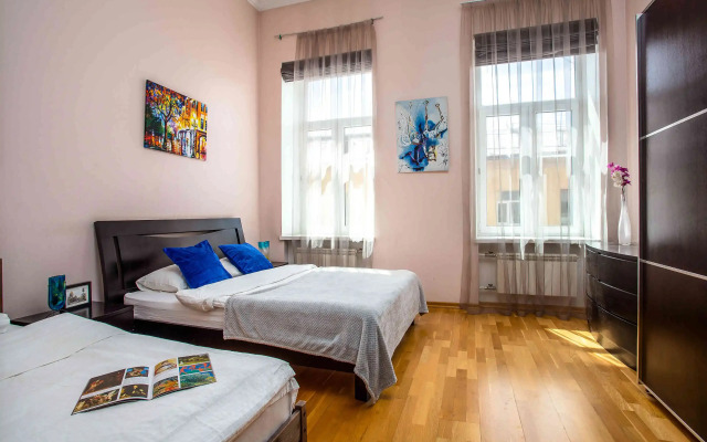 Квартира Питер Грейт с видом на Казанский собор