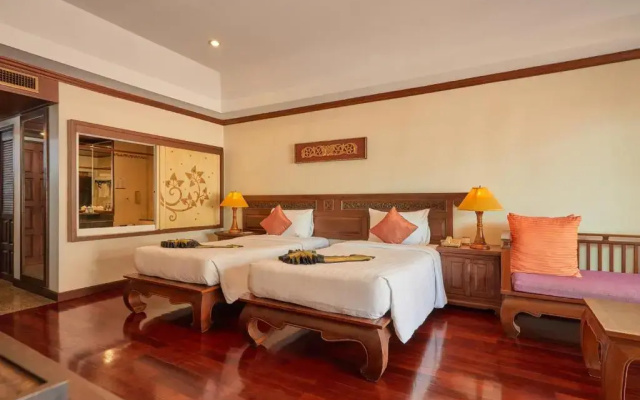 Курортный отель Avalon Beach Resort