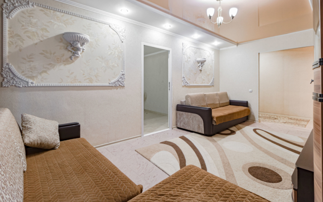Ryadom S Dom Shakhmat Flat