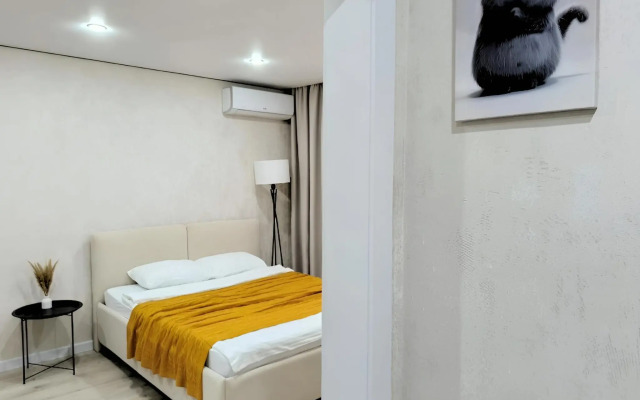 Квартира 6 местная с новым ремонтом около метро Горки парка и ТЦ