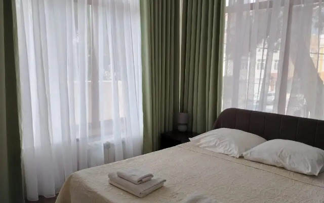Na Ostrovskogo 52 Guest house