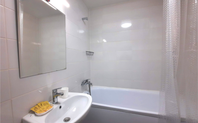 Tretyya Studiya Na Laryushina 4/2 Apartments