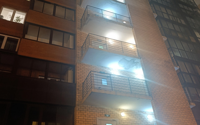 Квартира с видом на ночной город