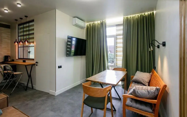 V 100 Metrakh Do Plyazha Apartments