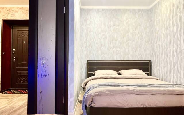 Квартира Просторная с Балконом на Строителей 2