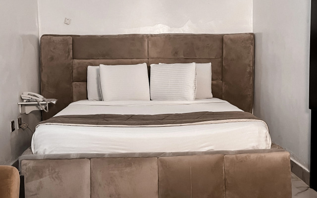 247 Luxury Hotel