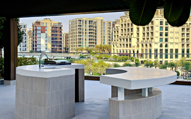 Uyutnye 1Br Apartamenty v Creek Harbour Apartments