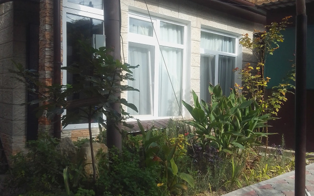 Kompaktnaya Ministudiya Vozle Vokzalov Flat