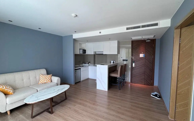 Квартира La Vita Rawai 1 Bdr Roof Pool