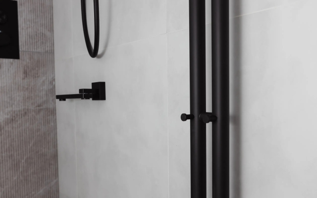Apartamenty Zerkal'nyj indastrial-loft v centre Kazani u nabereznoj Kabana