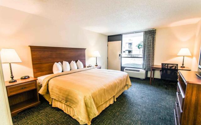 Equus Inn Ocala Hotel