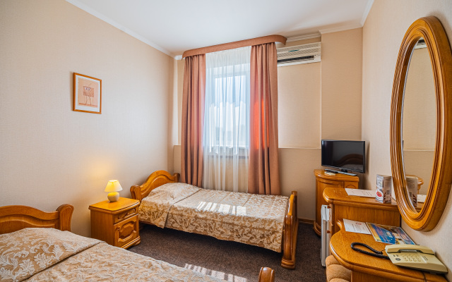 Saratovskaya Hotel