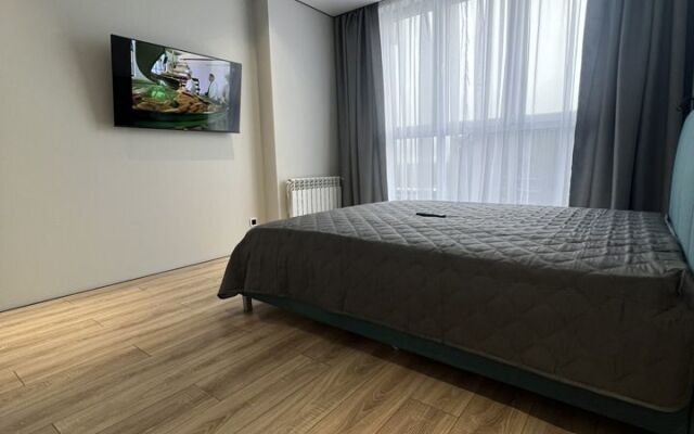 S Shikarnym Vidom V Panoramnom Osteklenii Flat