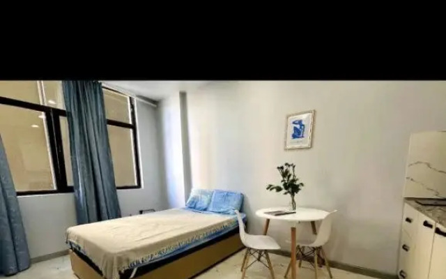 Uyutnaya studiya na beregu chernogo morya Apartments