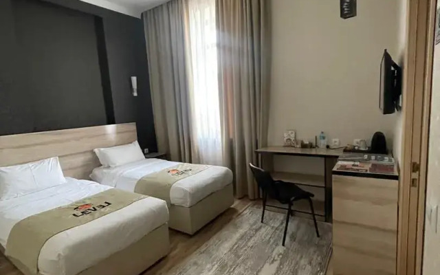Отель LEVEL