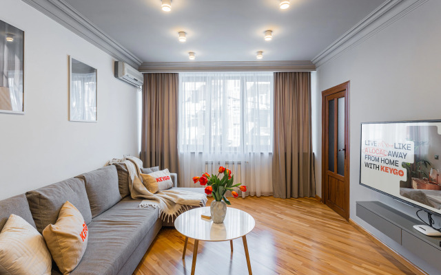 KeyGo #0120, 1 Bedroom, Near The Opera House Apartments