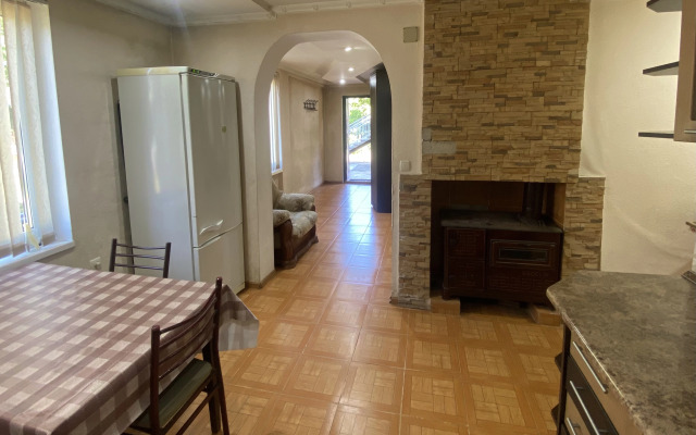 V Cherte Goroda Private House