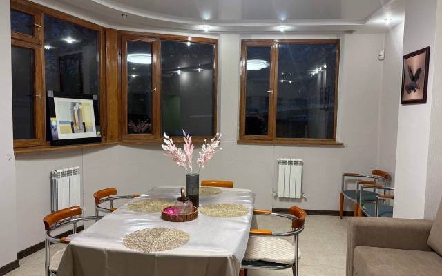 Частный дом Дом в парке