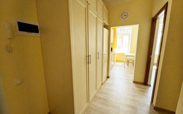 S Novym Remontom V Samom Serdtse Vladivostoka Flat