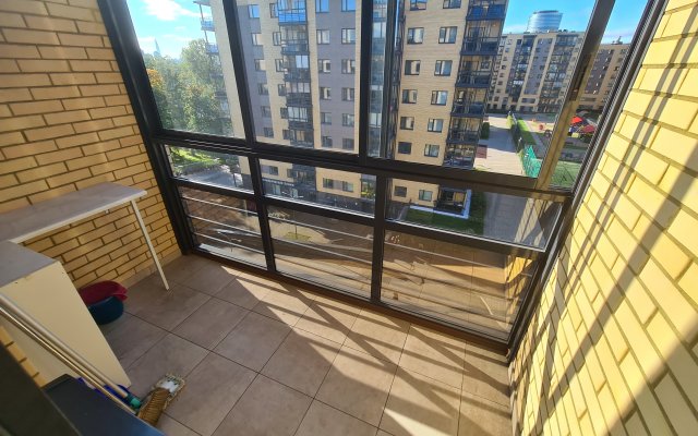 Апартаменты Шведская Крона трехкомнатные у Удельного Парка