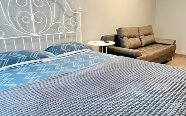 Uyutnaya Odnokomnatnaya S 5 Spalnymi Mestami Flat